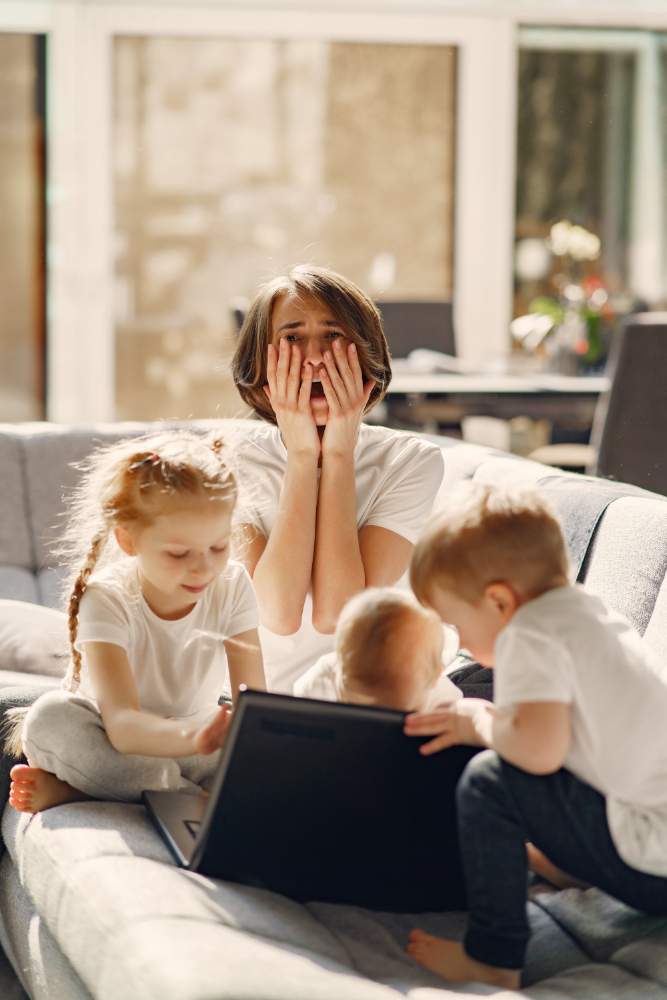 Basta Divano! Le 3 Migliori Attività Bambini Inverno Prato (Che Salveranno il Vostro Weekend)